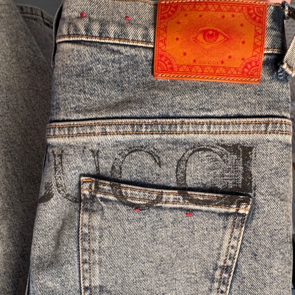 Women’s Gucci Jeans Distinctive Stonewashed Denim size 28